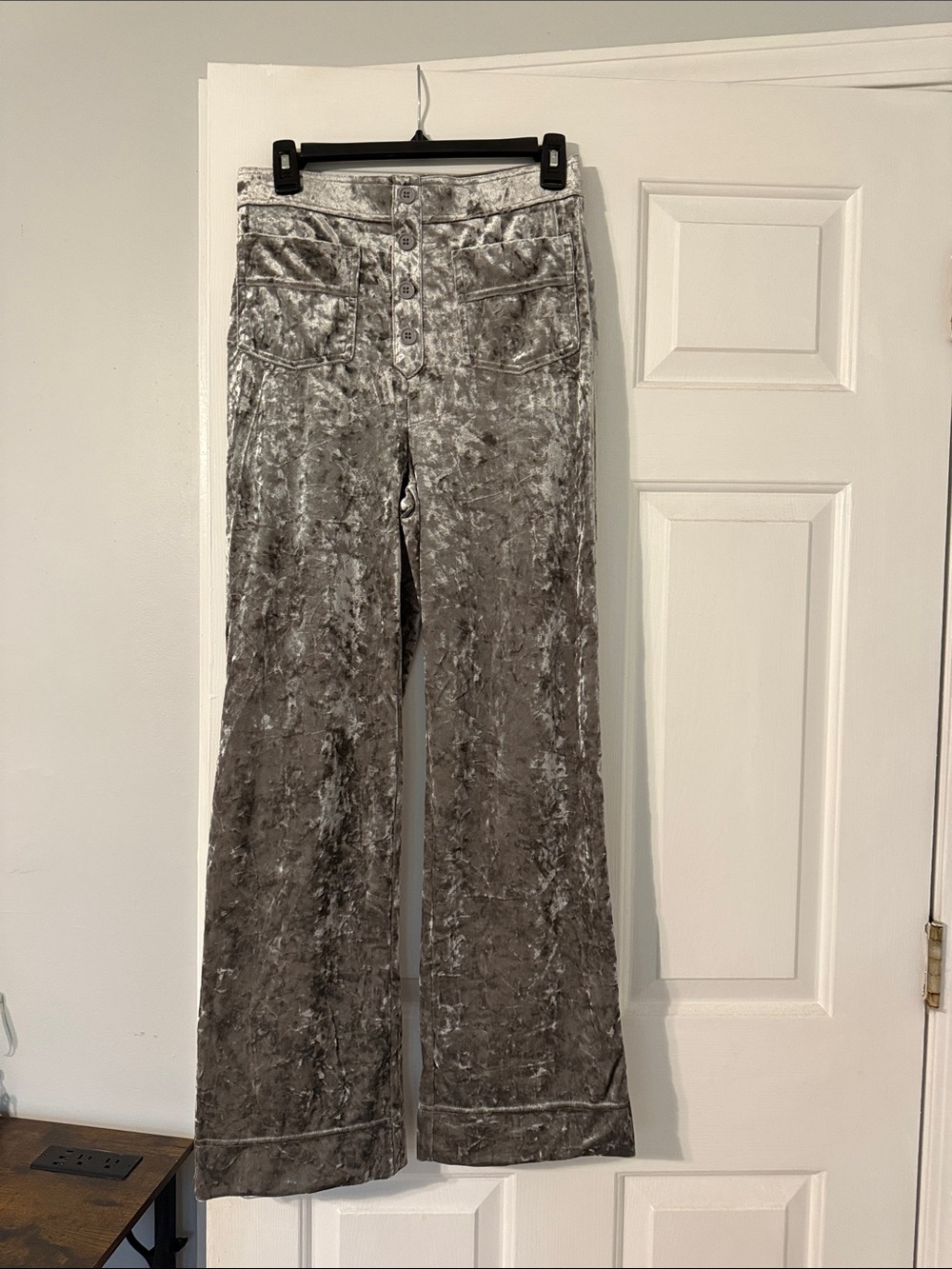 Halara Crushed Velvet High-Rise Flared Pants -
Silver Gray